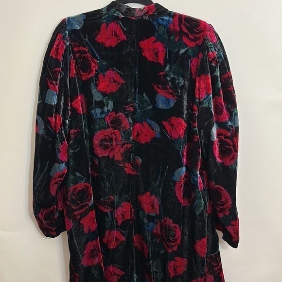 Torrid floral VELVET DUSTER KIMONO - Picture 11 of 11